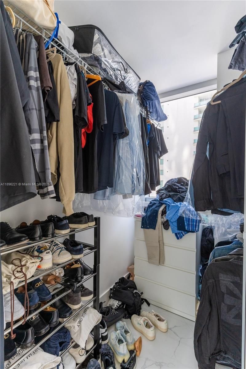 1300 Brickell Bay Dr, Unit 808, Miami, FL 33131 Photo