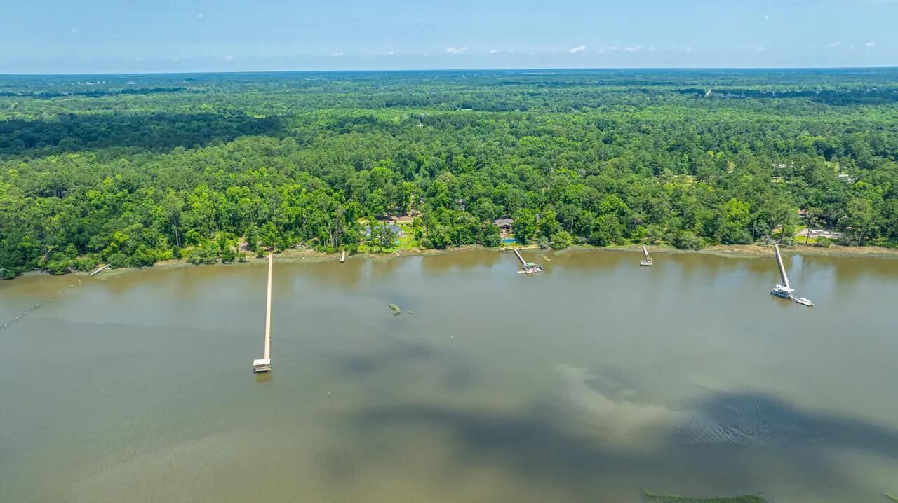 6076 Overlook Road Photo 14