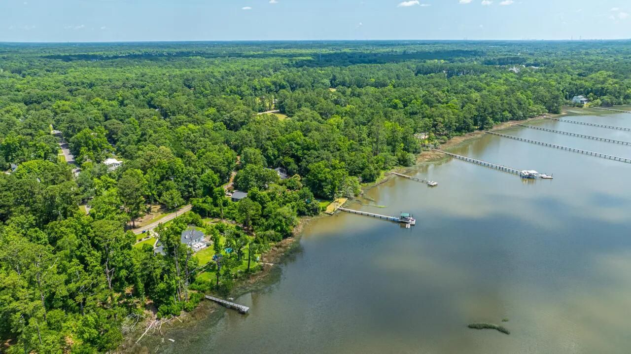 6076 Overlook Road Photo 15