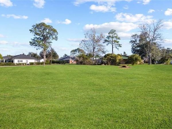 507 JULIA Street, Hahnville, LA 70057