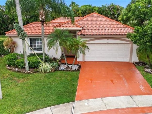 7631 NW 87th Ter, Tamarac, FL 33321