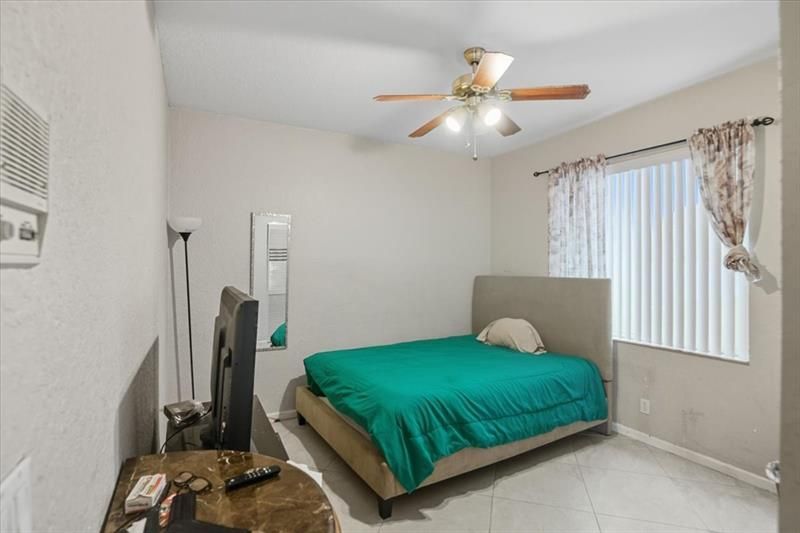 7631 NW 87th Terrace, Tamarac, FL 33321 Photo