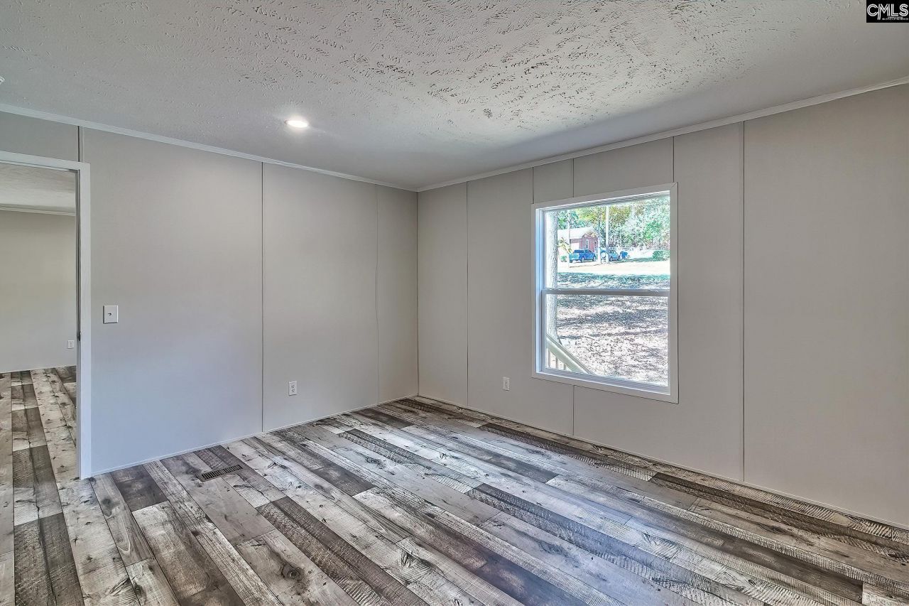 1653 Woodtrail Drive Photo 12