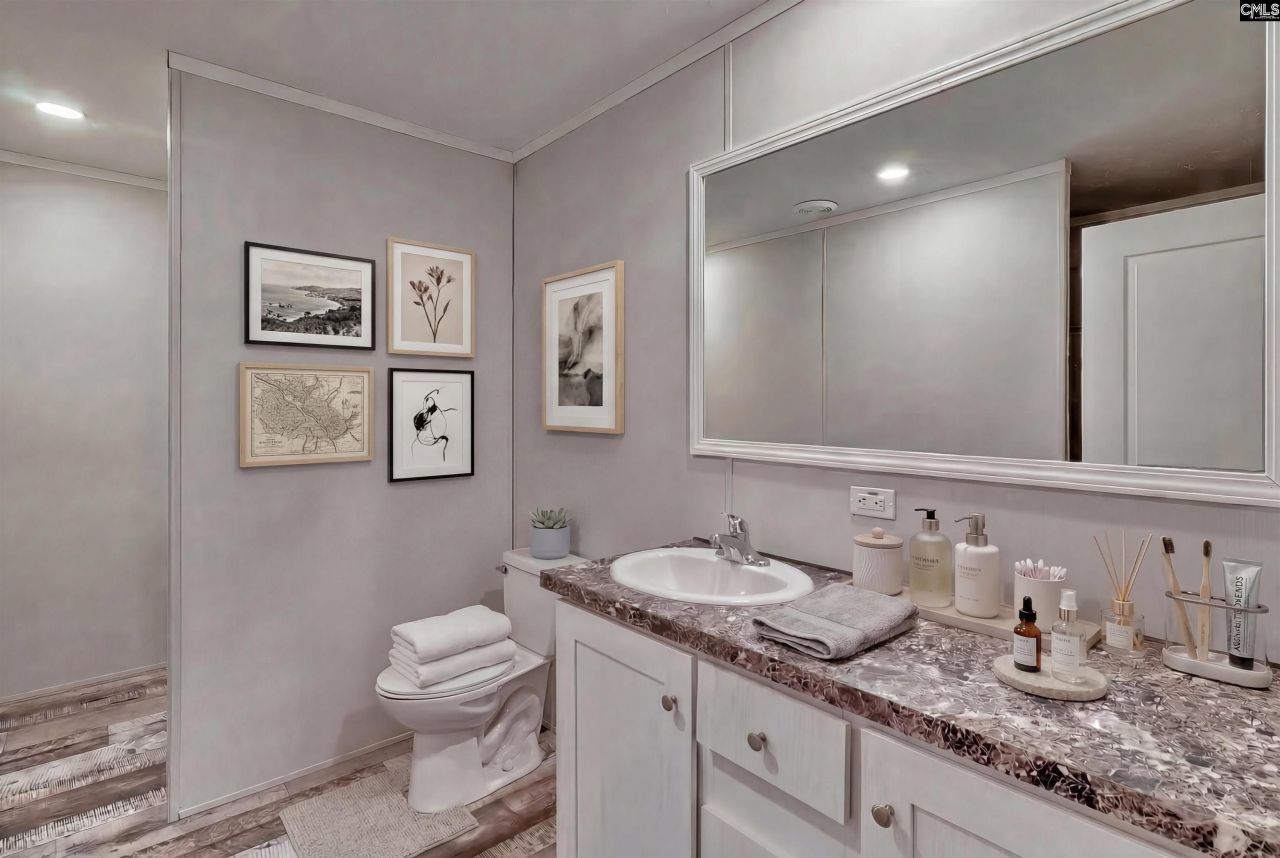 1653 Woodtrail Drive Photo 13