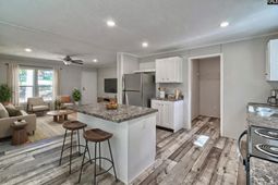 1653 Woodtrail Drive photo 4