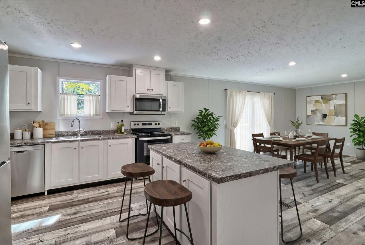 1653 Woodtrail Drive Photo 6