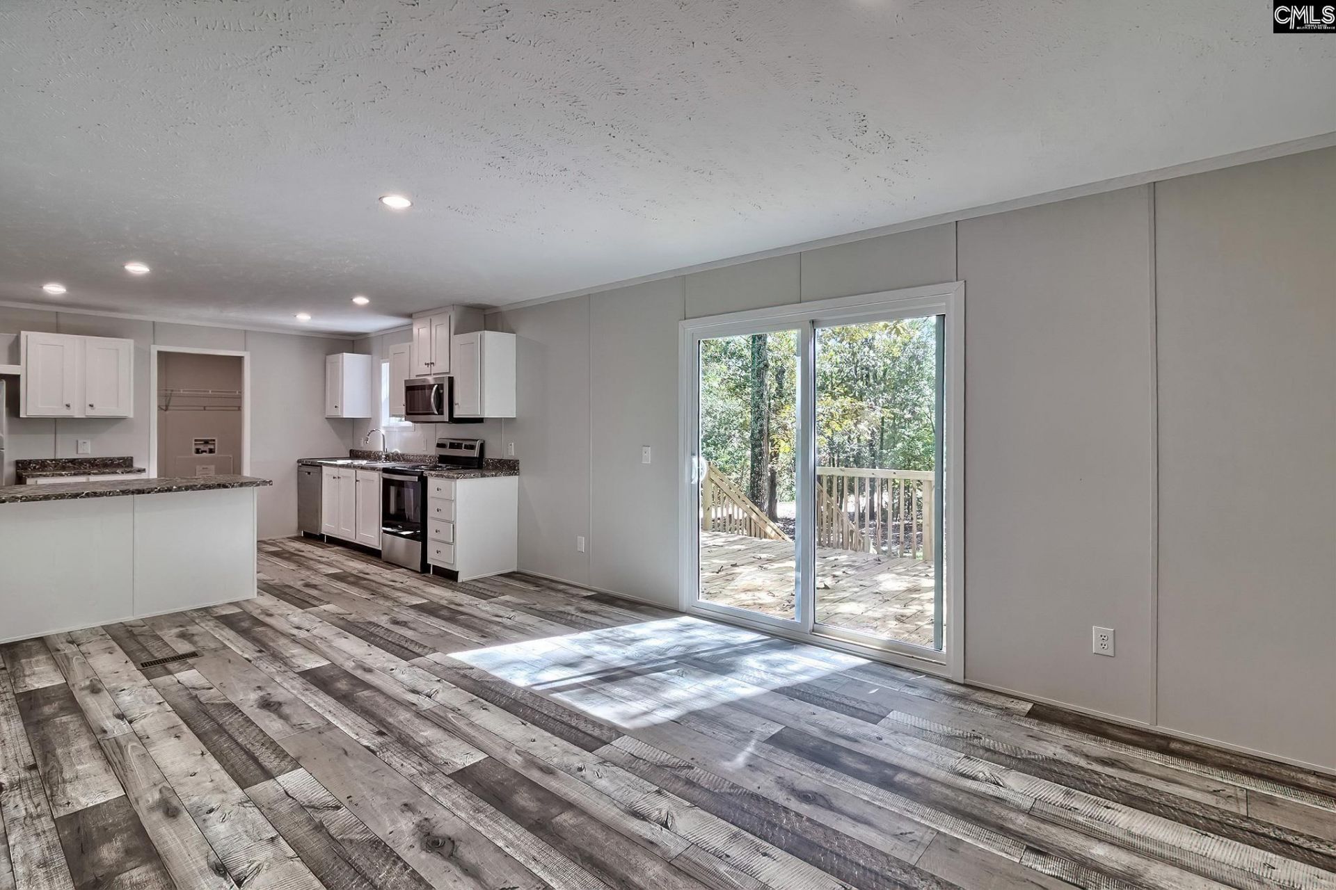 1653 Woodtrail Drive Photo 8