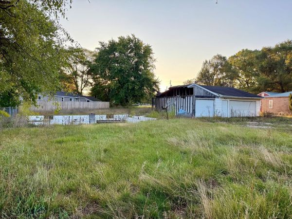 1921 S Greenville Road, Greenville, MI 48838