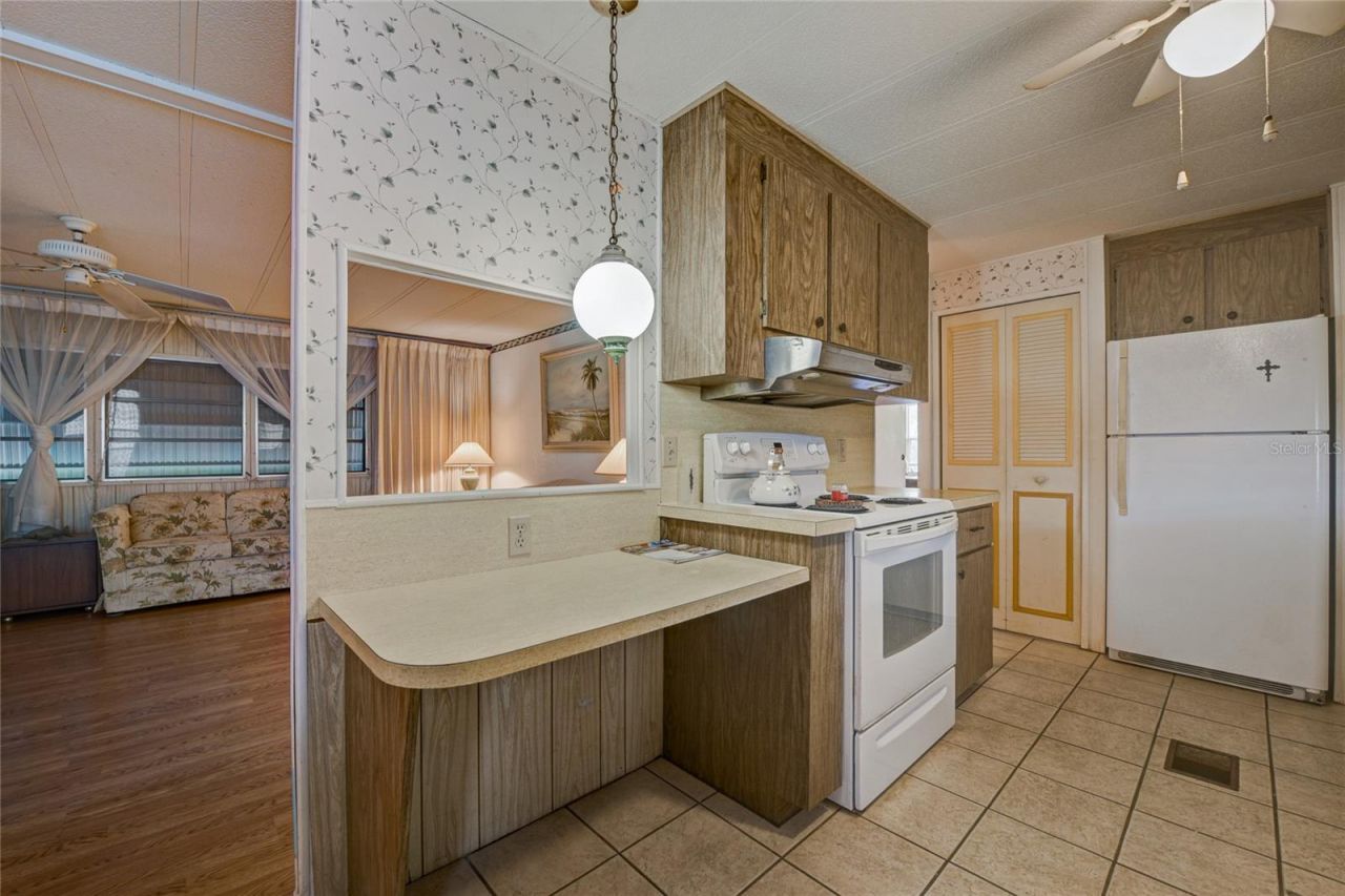 5619 Bayshore Road, Unit 312, Palmetto, FL 34221 Photo