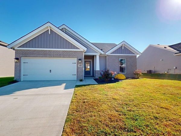 1403 N Hunters Crossing Circle, Huntingburg, IN 47542