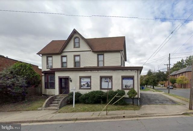 5706 Bellona Avenue, Baltimore, MD 21212 Main Photo