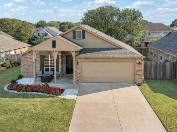 11804 E 102nd Street N, Owasso, OK 74055