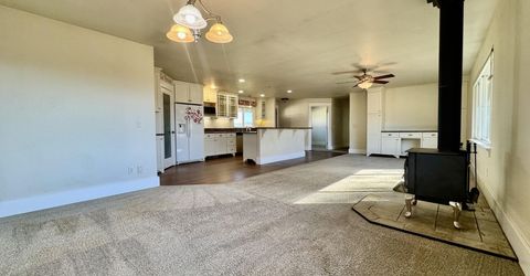 911 Waterloo Lane, Gardnerville, NV 89460 Photo
