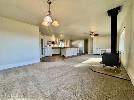 911 Waterloo Lane, Gardnerville, NV 89460 Photo