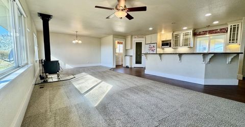 911 Waterloo Lane, Gardnerville, NV 89460 Photo