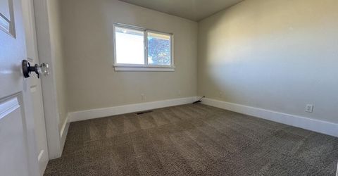 911 Waterloo Lane, Gardnerville, NV 89460 Photo