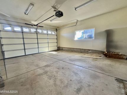 911 Waterloo Lane, Gardnerville, NV 89460 Photo