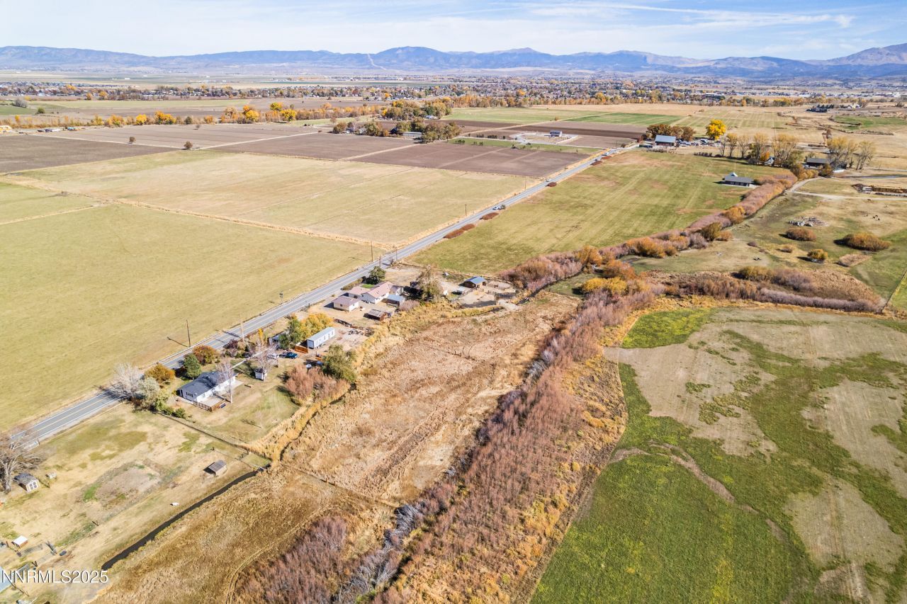 911 Waterloo Lane, Gardnerville, NV 89460 Photo