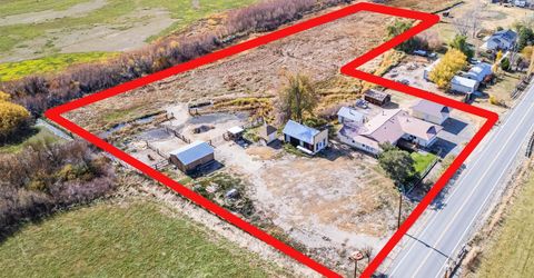 911 Waterloo Lane, Gardnerville, NV 89460 Photo