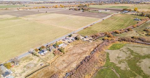 911 Waterloo Lane, Gardnerville, NV 89460 Photo