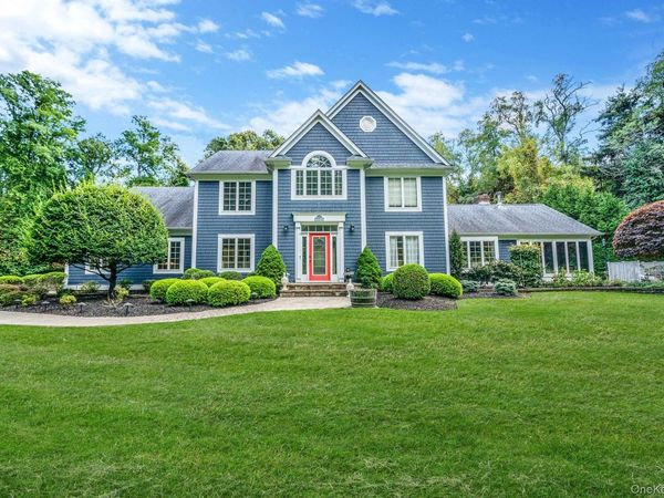 27 Tower Hill Road, Shoreham, NY 11786