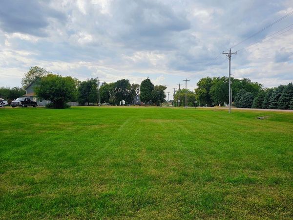 516 Dugan Street N, Welcome, MN 56181