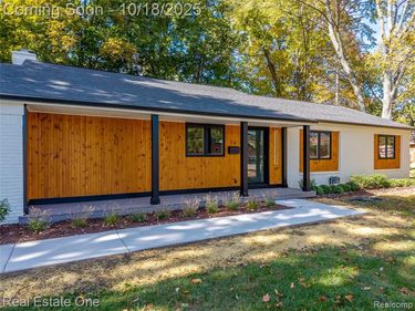 786 S Cranbrook Road, Bloomfield Twp, MI 48301