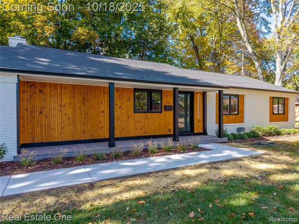 786 S Cranbrook Road, Bloomfield Twp, MI 48301