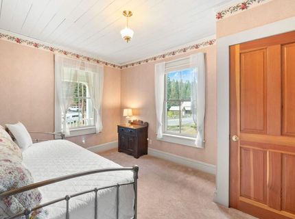 5382 Main Street, Johnsville, CA 96103 Photo