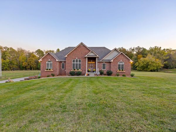 8283 Highway 52, Orlinda, TN 37141
