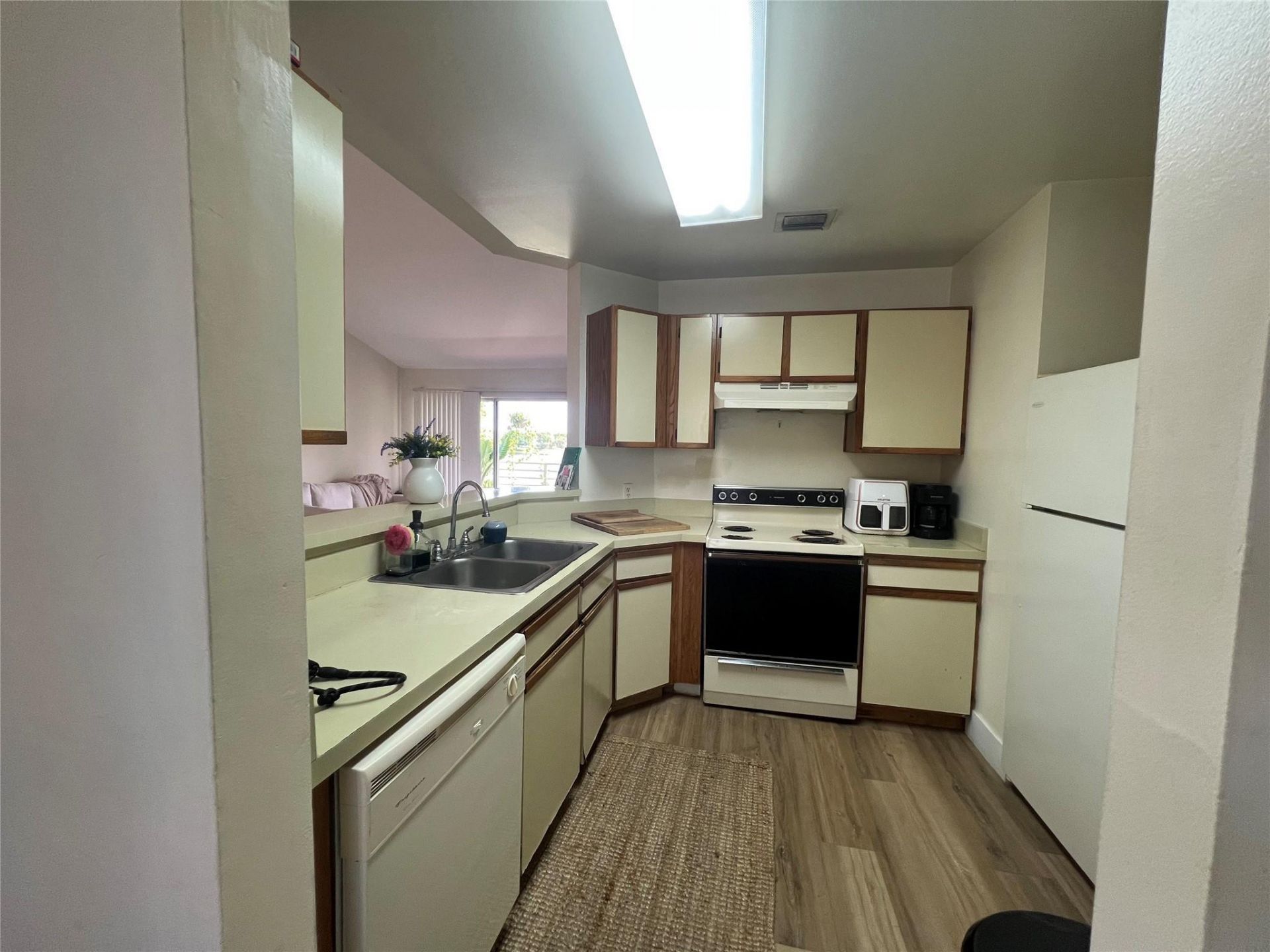 3421 NW 44th Street, Unit 205, Lauderdale Lakes, FL 33309 Photo