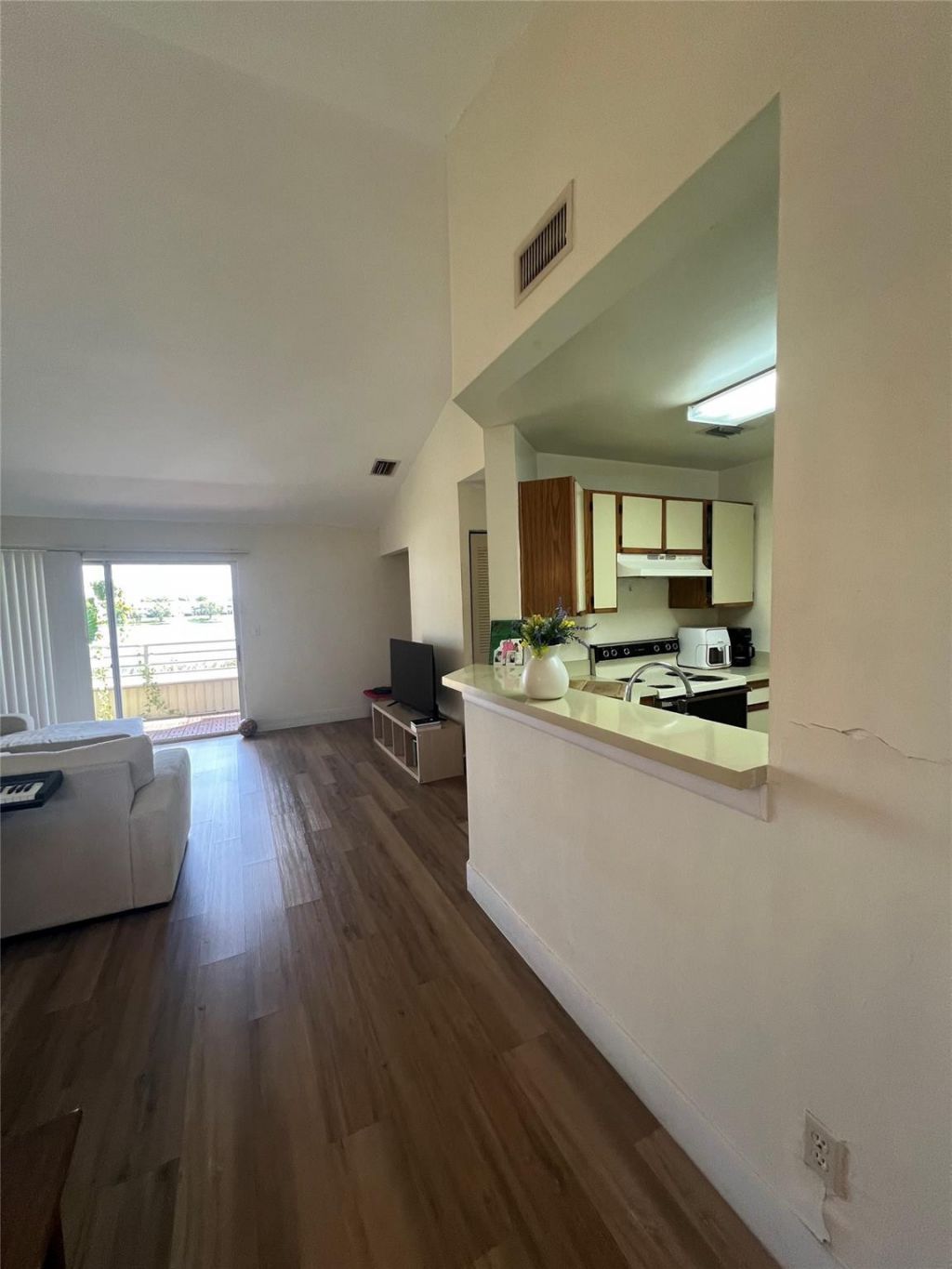 3421 NW 44th Street, Unit 205, Lauderdale Lakes, FL 33309 Photo