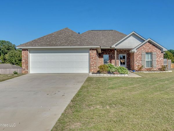 110 Bailey Cove, Canton, MS 39046