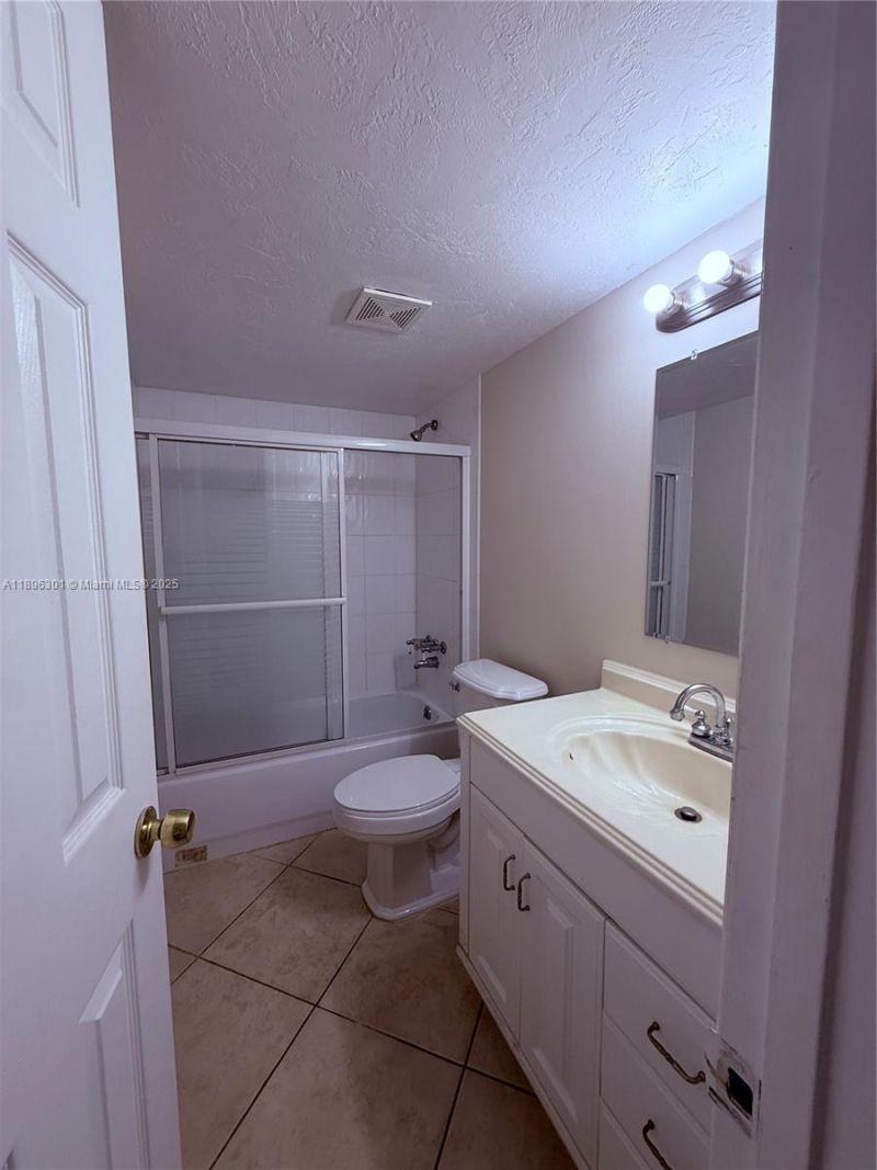 1205 S Flagler Ave, Unit 405, Pompano Beach, FL 33060 Photo