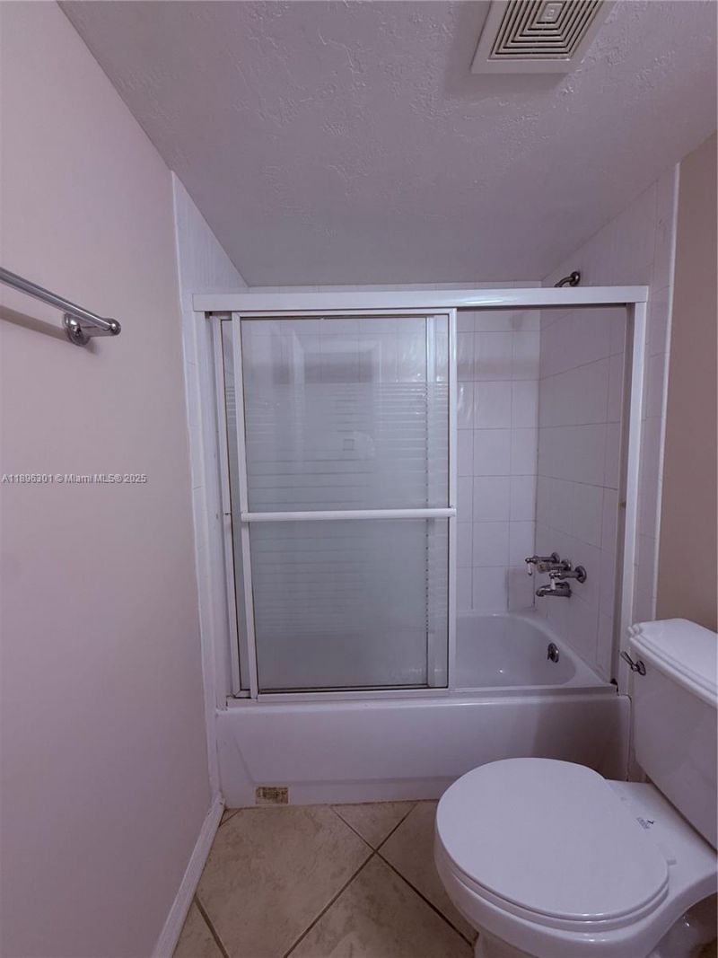 1205 S Flagler Ave, Unit 405, Pompano Beach, FL 33060 Photo