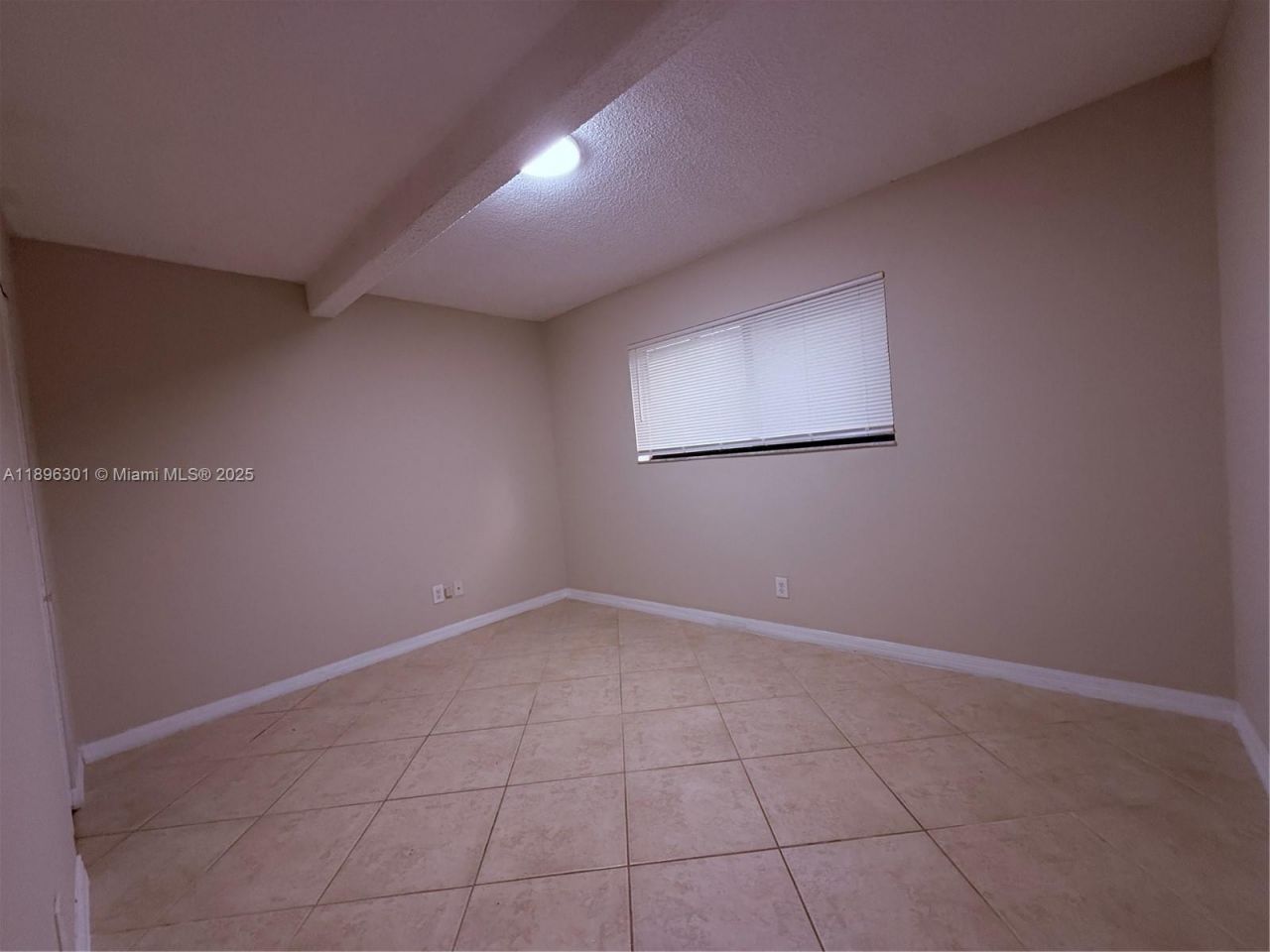 1205 S Flagler Ave, Unit 405, Pompano Beach, FL 33060 Photo