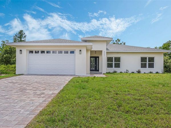 8001 LEONARDO STREET, SEBRING, FL 33872