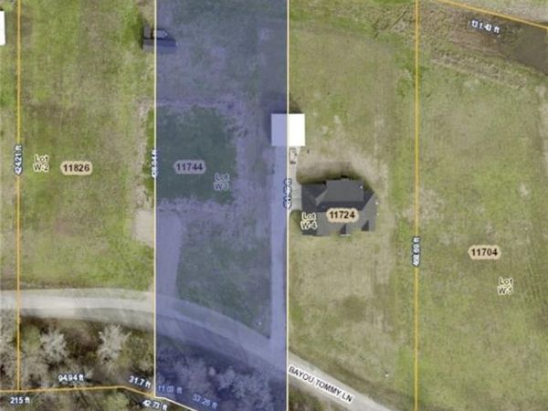 11744 BAYOU TOMMY Lane, Port Allen, LA 70767