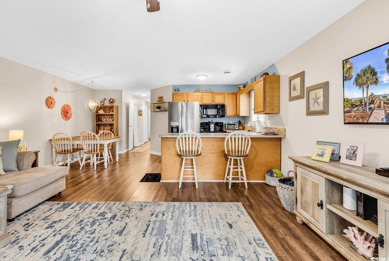 1870 Auburn Ln. Photo 17