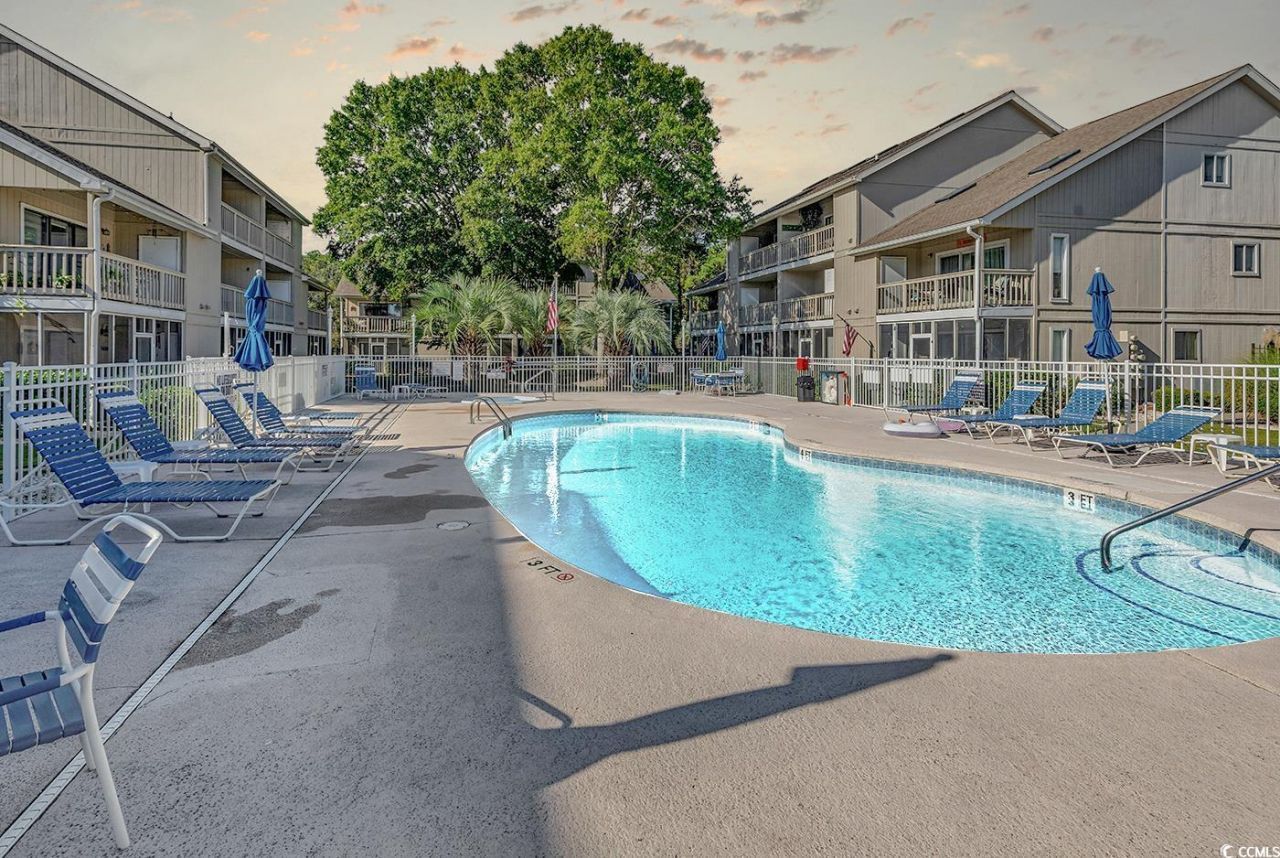 1870 Auburn Ln. Photo 9