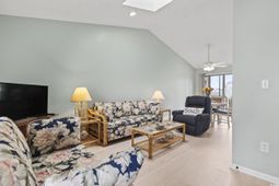 212 29th Ave. N photo 4