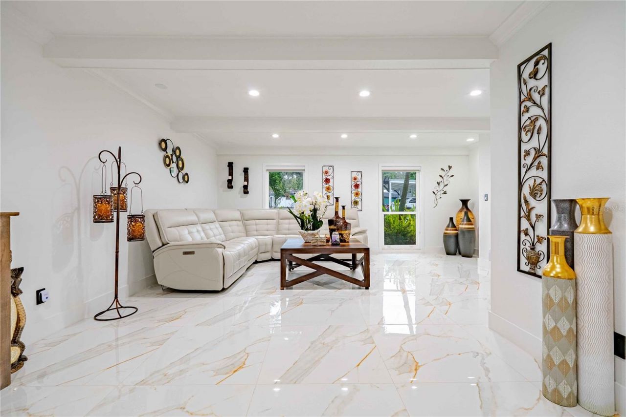 8020 Sharon Drive, Tampa, FL 33617 Photo