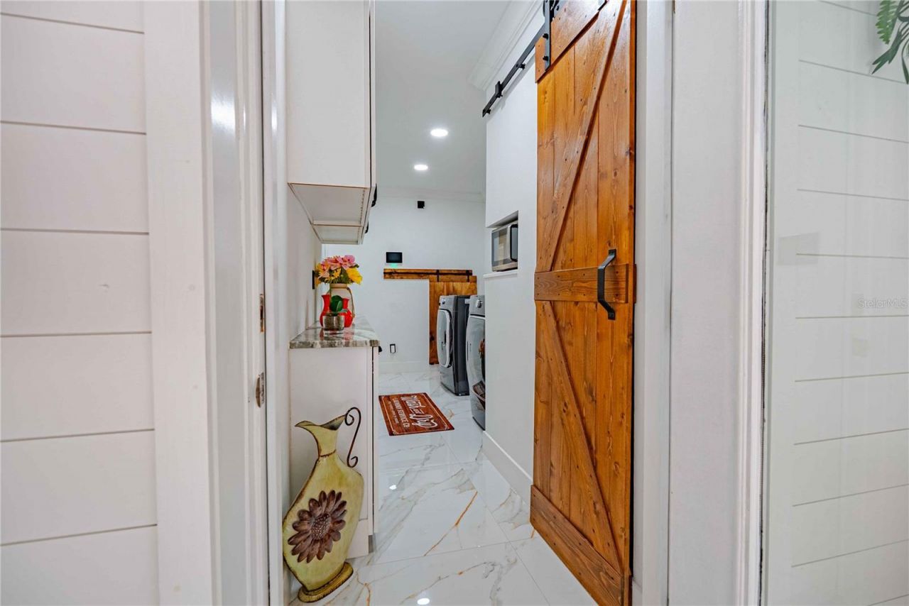 8020 Sharon Drive, Tampa, FL 33617 Photo