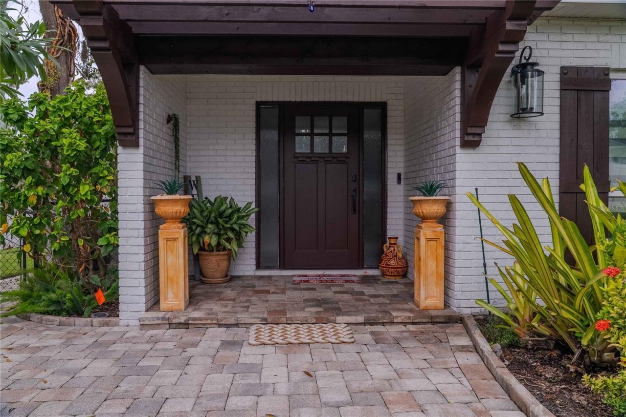 8020 Sharon Drive, Tampa, FL 33617 Photo