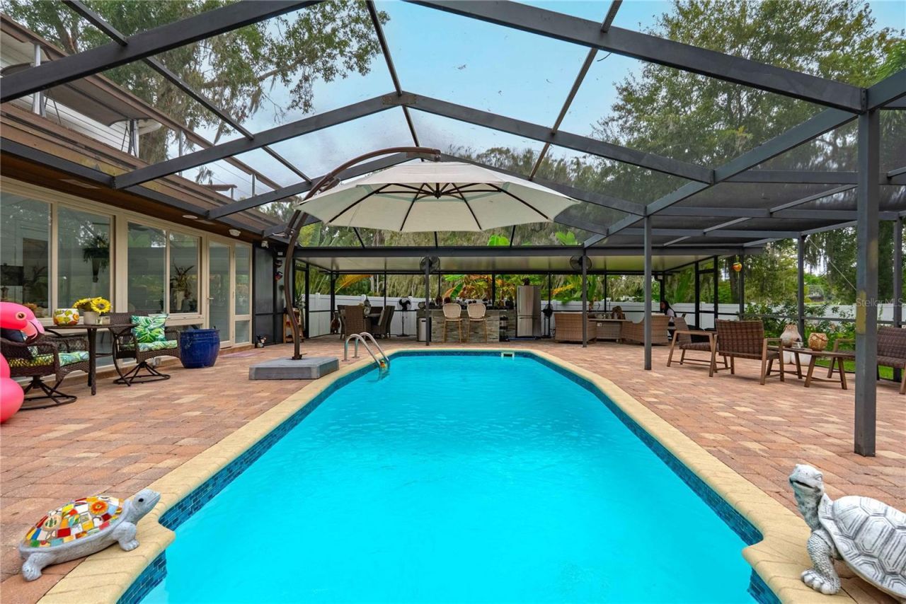 8020 Sharon Drive, Tampa, FL 33617 Photo