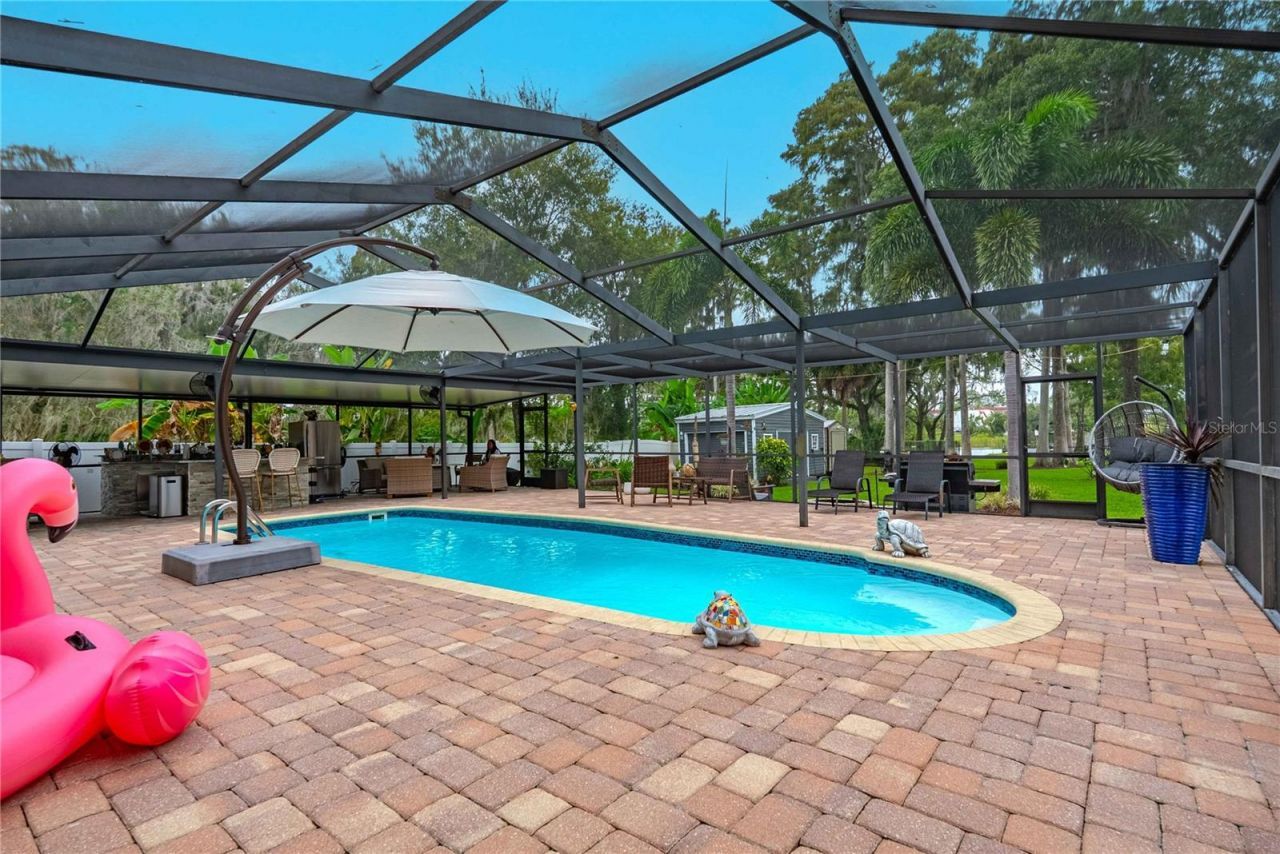 8020 Sharon Drive, Tampa, FL 33617 Photo