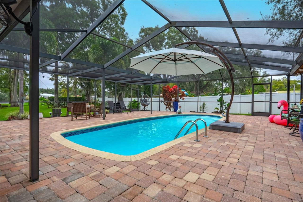 8020 Sharon Drive, Tampa, FL 33617 Photo