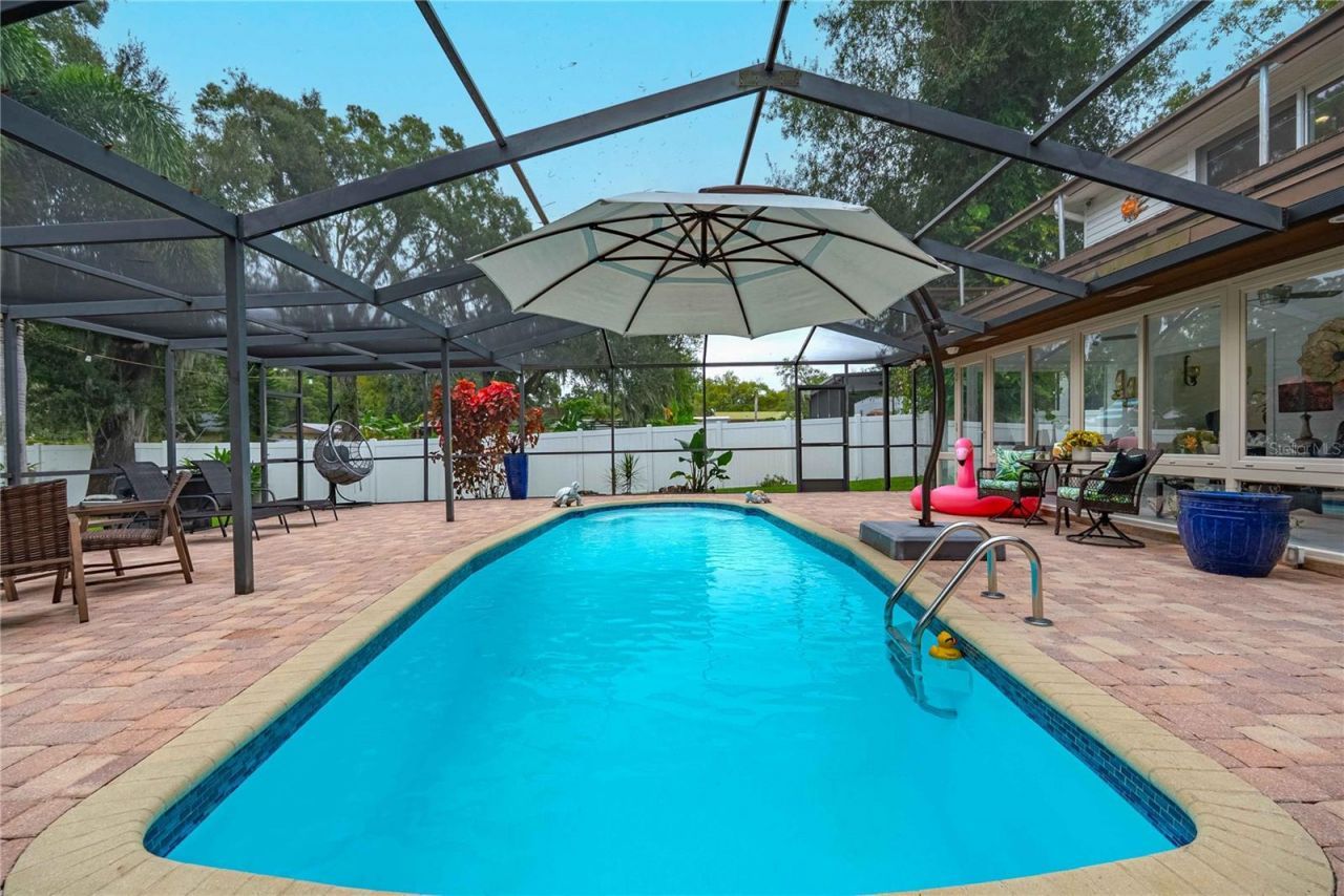 8020 Sharon Drive, Tampa, FL 33617 Photo