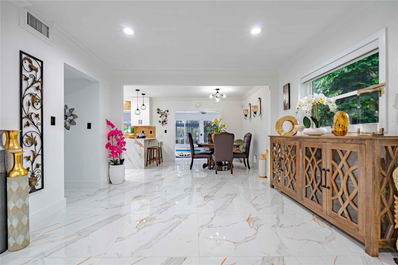 8020 Sharon Drive, Tampa, FL 33617 Photo