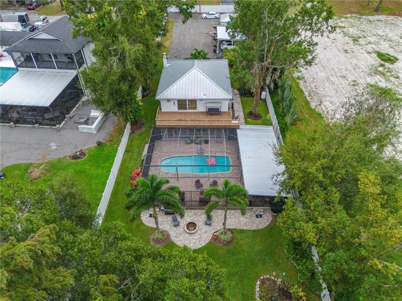 8020 Sharon Drive, Tampa, FL 33617 Photo